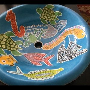 Ceramic sink/fountain never used